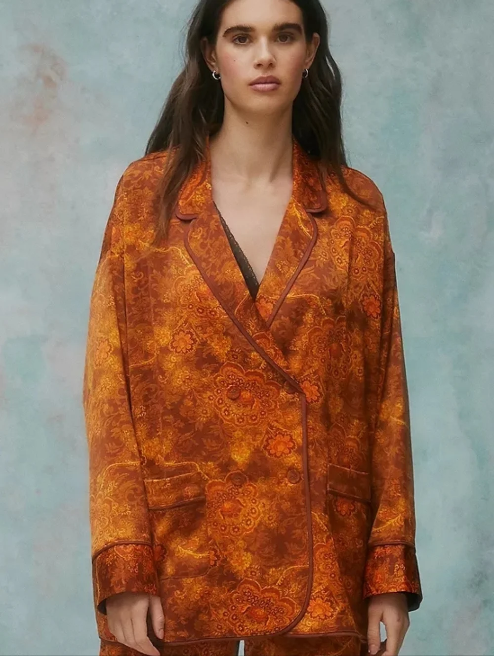 Laura Ashley UO Exclusive Reese Pyjama Top / Silken Blazer Paisley Jacquard - Picture 14 of 15